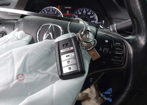 2014 Acura Rlx z USA, uszkodzony, nr VIN JH4KC1F90EC004761